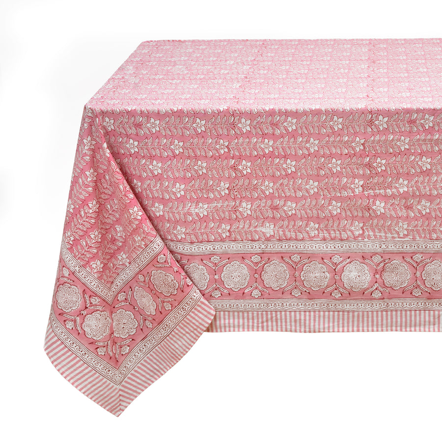 Juego de mantel rosa con servilletas